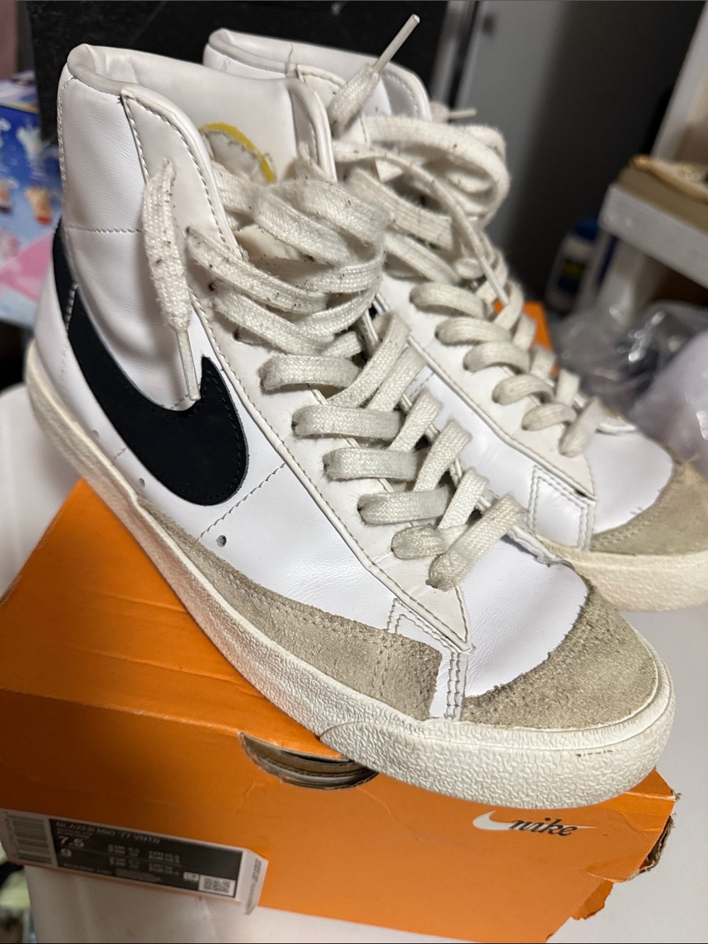 Nike Blazer Mid Vintage White Black Suede Accent